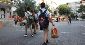 İBB ihtiyaç sahibi ailelere 2 bin 500 TL nakdi yardım sağlayacak