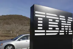 IBM hisselerinde 1960'lardan bu yana en büyük düşüş