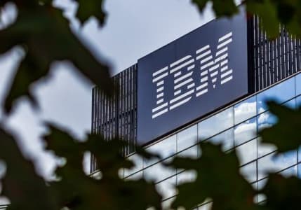 IBM'in geliri ikinci çeyrekte arttı