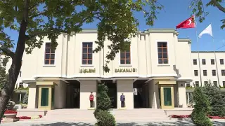 İçişleri Bakanlığı'ndan çıplak arama soruşturması
