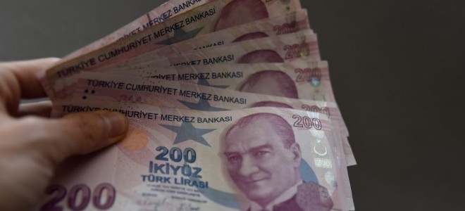 İddia: Çalışan emeklilere 5 bin TL'lik ikramiye için düğmeye basıldı