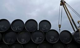 IEA, 2025 için petrol talebi tahminini yükseltti