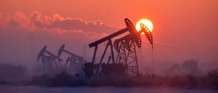 IEA’dan petrol yorumu: Piyasa gelecek yıl arz fazlasına dönebilir