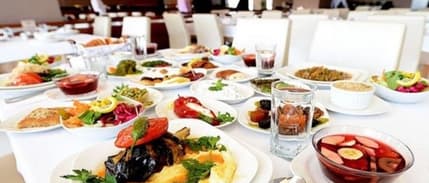 İftar sofraları enflasyona yenildi: Et yemeklerinin maliyeti %200’e yakın arttı