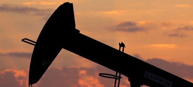 IMF’nin küresel büyüme öngörüsünü düşürmesiyle petrol fiyatları düştü