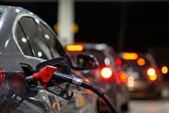 İndirim kısa sürdü: Motorine yeniden zam geliyor