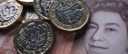 İngiliz sterlini ABD doları karşısında son 33 ayın en yüksek seviyesinde 