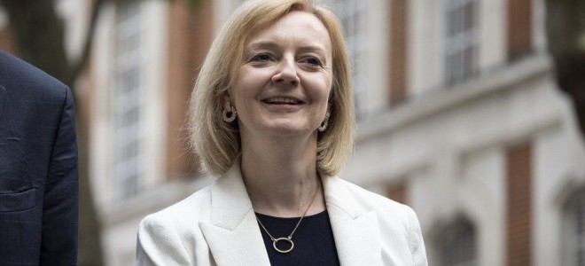 İngiltere Başbakanı Truss'un sözcüsü: Piyasalar hakkında yorum yok, mali plana sadık kalınacak
