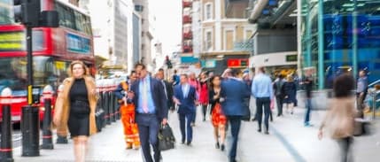 İngiltere'de 612 bin kişi işini kaybetti 