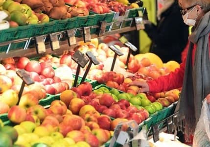 İngiltere'de enflasyon beklentileri aştı