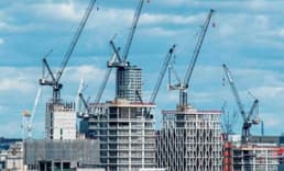 İngiltere’de inşaat sektörü PMI martta beklentiyi aşarak 61,7'ye yükseldi