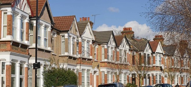 İngiltere'de konut fiyatları 2020'de yüzde 7,3 arttı
