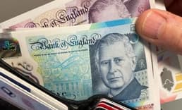İngiltere'de Kral Charles'ın portresinin bulunduğu banknotlar dolaşıma girdi