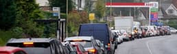 İngiltere’de Londra ve ülkenin güneydoğu bölgesindeki benzin istasyonlarının yüzde 10’unda yakıt yok