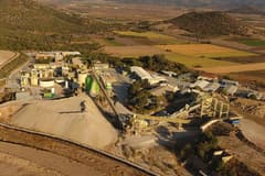 İngiltere'den Akın İpek'e 235 bin sterlinlik yargılama gideri faturası