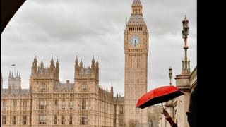 İngiltere ekonomisi kasımda beklentilerin üzerinde büyüdü