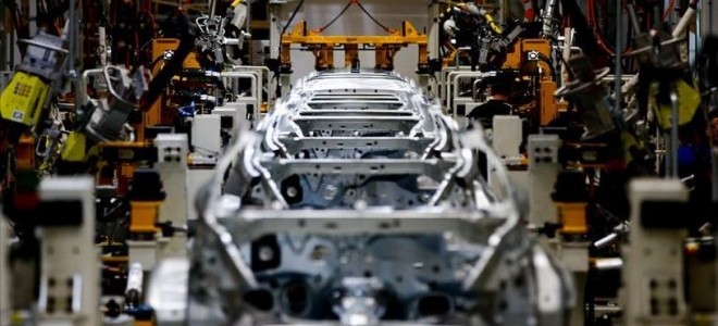 İngiltere'nin araç üretimindeki düşüş eğilimi 12. aya taşındı