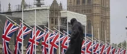 İngiltere özel sektör istihdamında sert düşüş