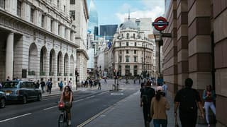 İngiltere sığınmacılara ülkeden ayrılmaları için para verecek