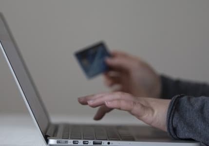 İnternet alışverişlerinde yeni dönem yarın başlıyor