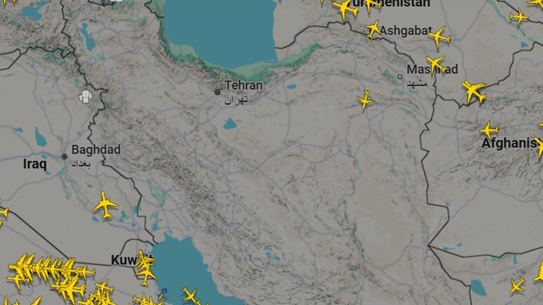 Irak hava sahası sivil uçuşlara açıldı