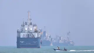 İran basını: Hürmüz’de çatışmaları önlemek için askeri iletişim hattı kuruldu