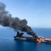 İran: Basra Körfezi'nde petrol transferi yapan 4 gemi vuruldu
