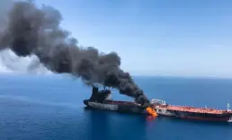İran: Basra Körfezi'nde petrol transferi yapan 4 gemi vuruldu