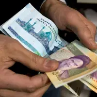 İran'da dolar tüm zamanların rekorunu kırdı