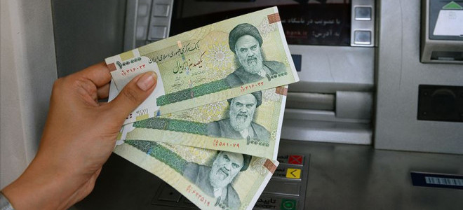 İran’da döviz krizi derinleşiyor: Tahran’da esnaf protesto için kepenk kapattı