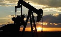 İran’dan ABD'nin petrol yaptırımlarına tepki