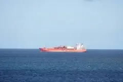 İran: Hürmüz'de mayına çarpan süper tanker alev aldı