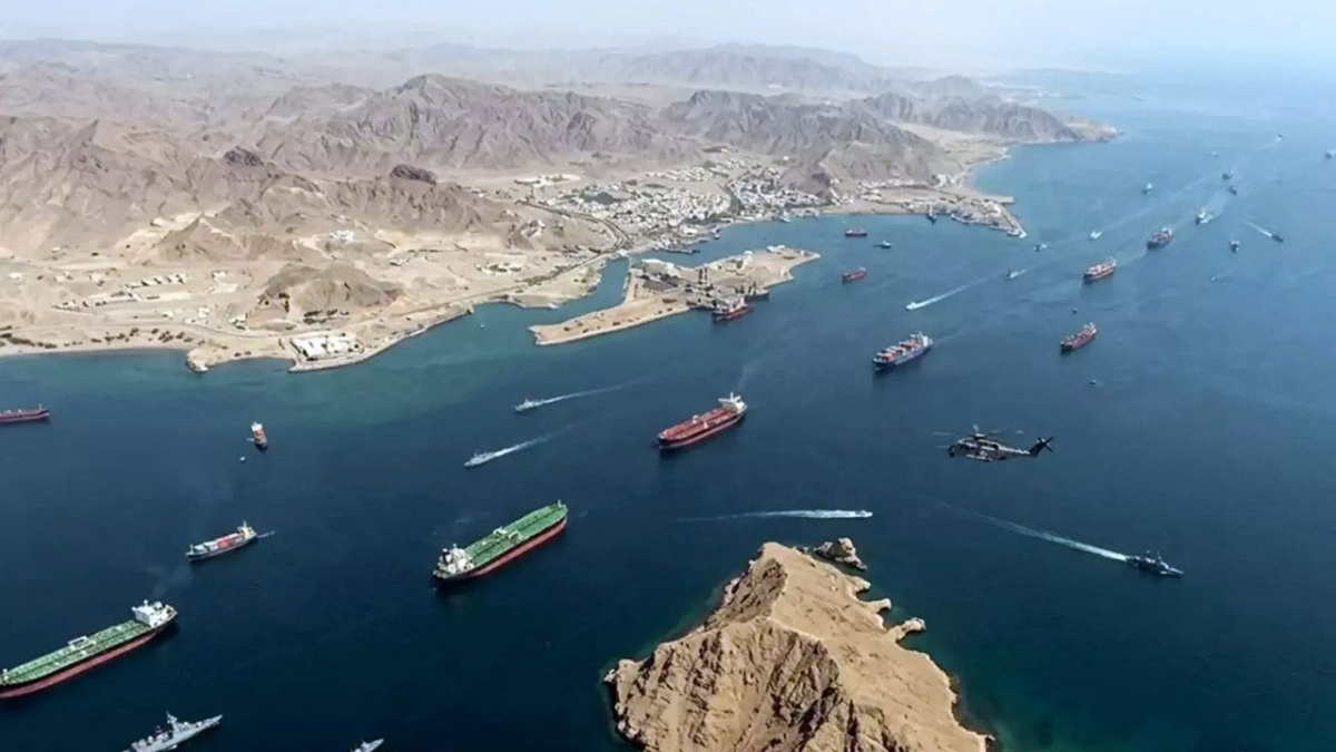 İran, Hürmüz geçişlerinden elde ettiği ilk geliri Merkez Bankası hesabına aktardı