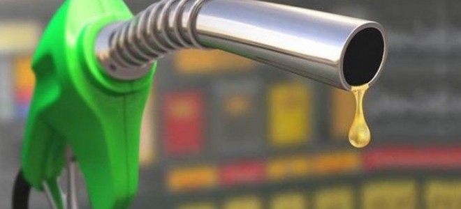 İran ihracatının devam edeceği söylentileriyle petrol fiyatları düştü