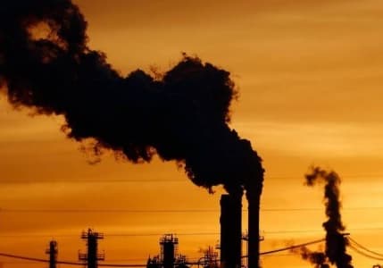 IRENA: 2050'ye kadar fosil yakıtlardan tamamen uzaklaşmak mümkün görünmüyor