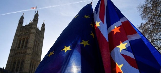 İrlanda anlaşmasız Brexit için acil durum planlarını açıkladı