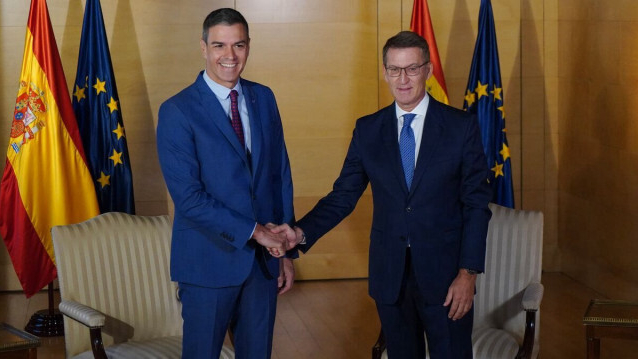 İspanya'da muhalefet lideri Feijoo'dan vergi taahhüdü