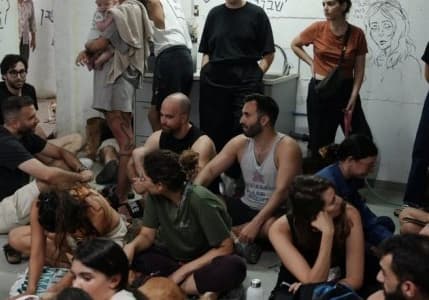 İsrail'de mahsur kalan 40 bin turist ülkeden kaçıyor: Bir yat, binlerce euro
