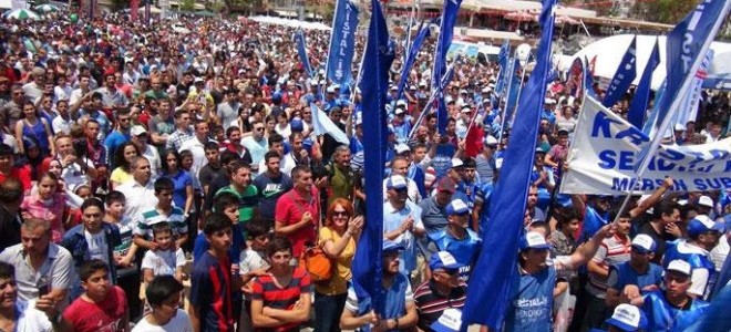 İstanbul'a yürüyüşleri yasaklanan cam işçilerinin bekleyişi sürüyor