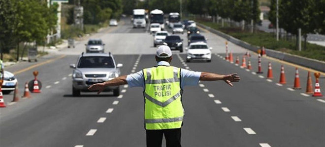 İstanbul'da bazı yollar Papa için trafiğe kapatılıyor