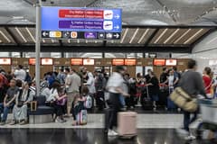 İstanbul havalimanları yolcu sayısında zirve yaptı