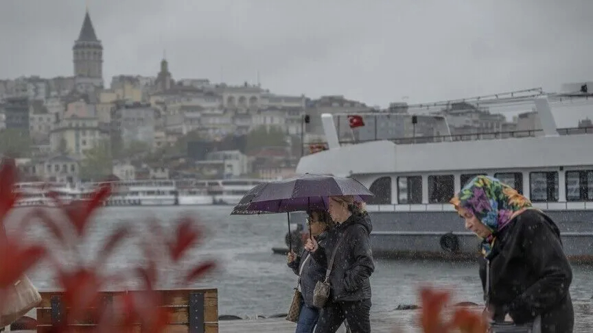 İstanbul için sağanak yağış alarmı: AKOM saat vererek uyardı
