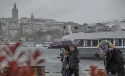 İstanbul için sağanak yağış alarmı: AKOM saat vererek uyardı