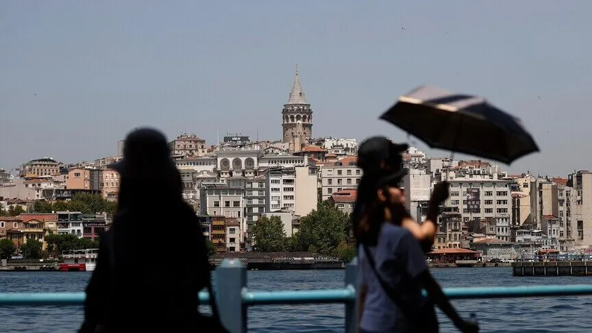 İstanbul Valiliği'nden öğle saatleri için sıcak hava uyarısı