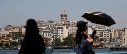 İstanbul Valiliği'nden öğle saatleri için sıcak hava uyarısı