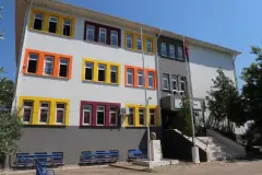 İstanbul Valiliği'nden okullara mescit talimatı