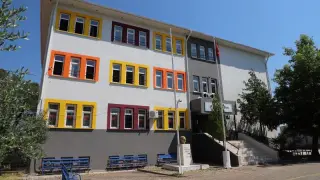 İstanbul Valiliği'nden okullara mescit talimatı