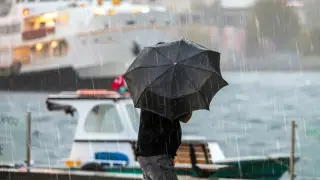 İstanbul Valiliği'nden sağanak ve poyraz uyarısı