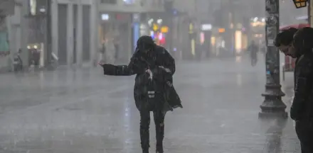 İstanbul Valiliği uyardı: Sağanak ve fırtına geliyor