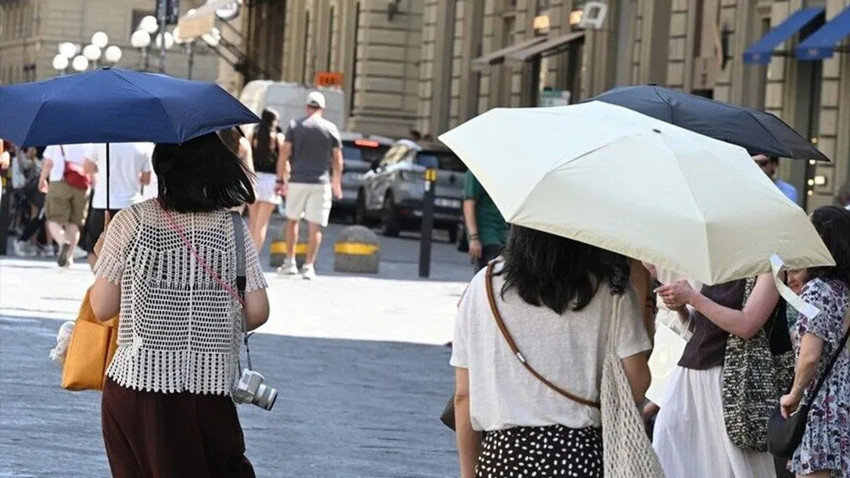 İtalya'da sıcak hava alarmı: 9 kentte kırmızı uyarı verildi